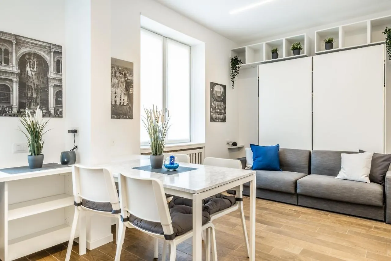 City Life House-Blue San Siro & Duomo Apartment Milan